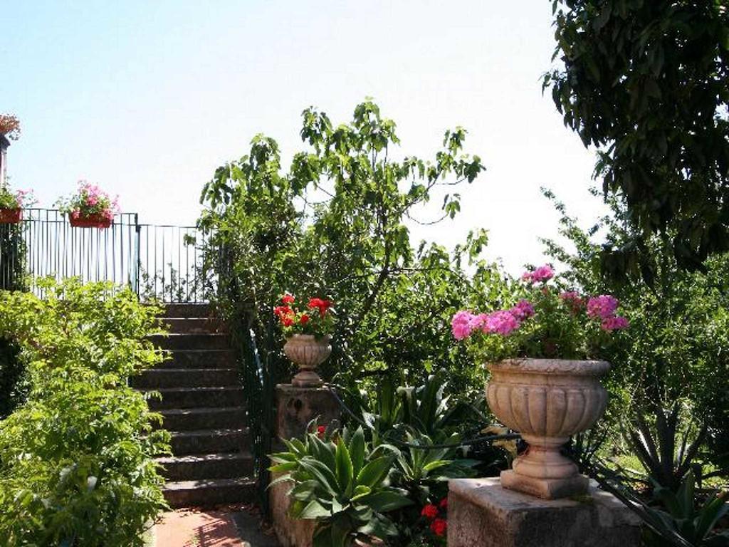 Baglio Delle Rose Bed & Breakfast Джаре Екстериор снимка